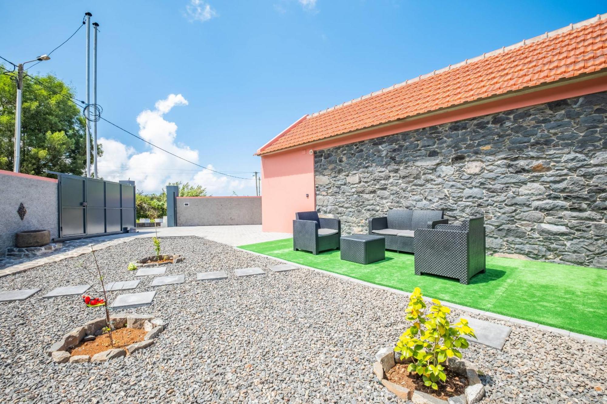 Mountain Retreat By Madeira Sun Travel Villa Porto Moniz Exterior photo