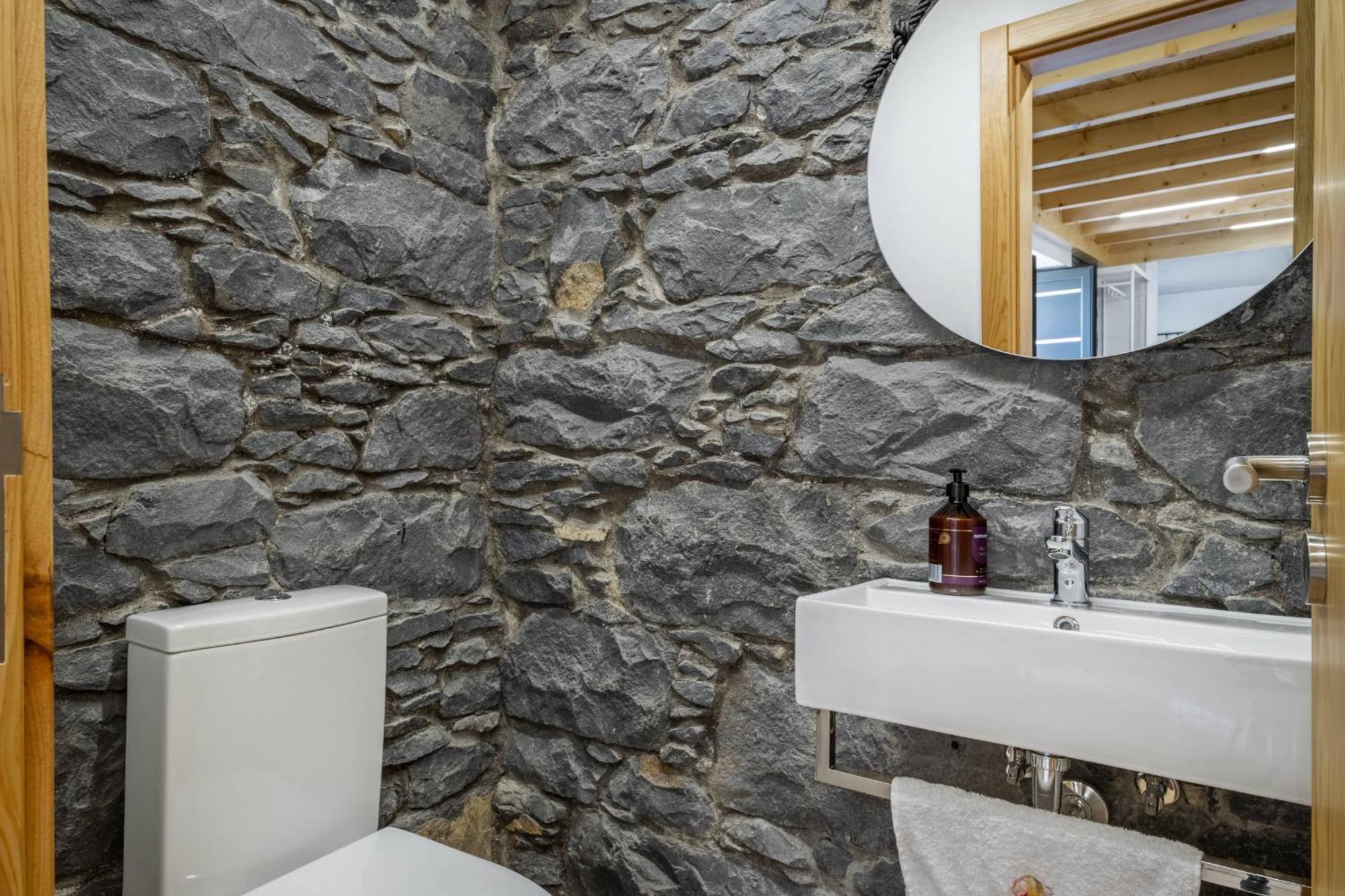 Mountain Retreat By Madeira Sun Travel Villa Porto Moniz Exterior photo