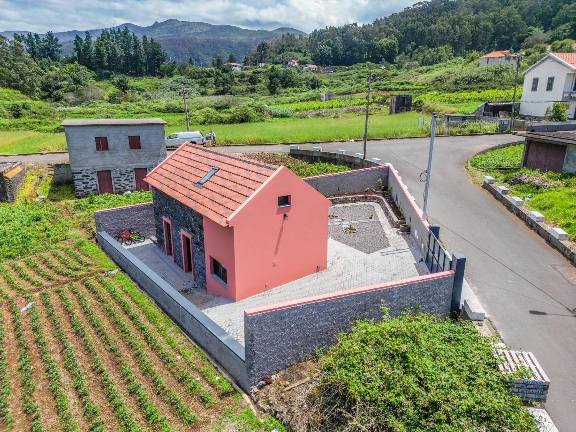Mountain Retreat By Madeira Sun Travel Villa Porto Moniz Exterior photo